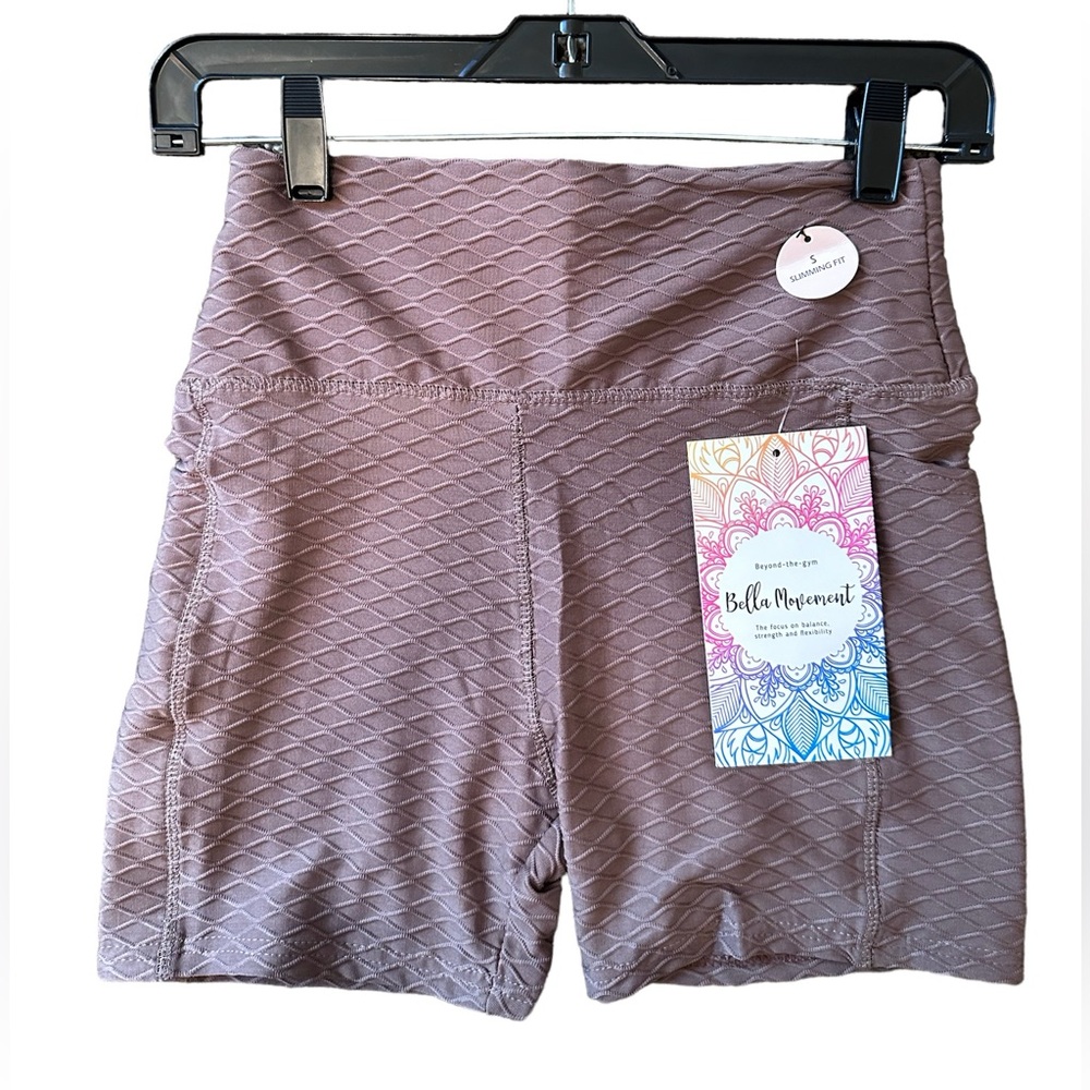 BELLA MOVEMENT BEYOND-THE-GYM HIGH WAISTED BIKE SHORTS SZ SMALL ATHLETIC SHORTS